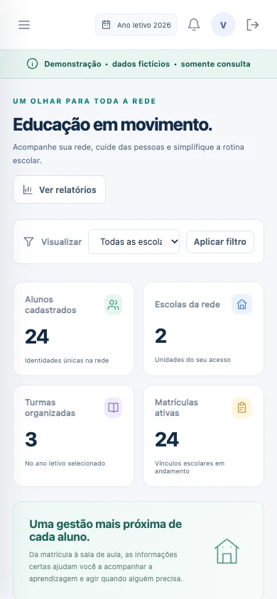 Captura real da versão web responsiva do Ágil Escolar em celular, com dados fictícios e aviso de demonstração somente para consulta.